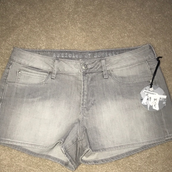 Articles of Society Grey Jean Shorts (87)(*) - Picture 3 of 5